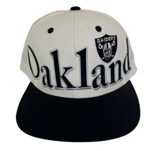 Vintage NFL Oakland‎ Raiders Snapback Hat Cap Spell-Out Big Logo Letters Reebok